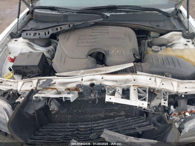 2C3CCAGG7EH381673 Chrysler 300 300s