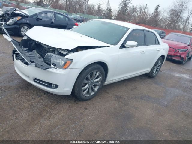 2C3CCAGG7EH381673 Chrysler 300 300s