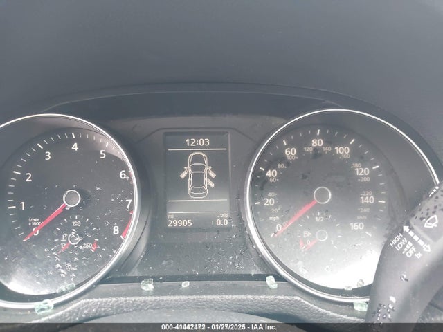 1VWAT7A3XHC023967 Volkswagen Passat 1.8t S