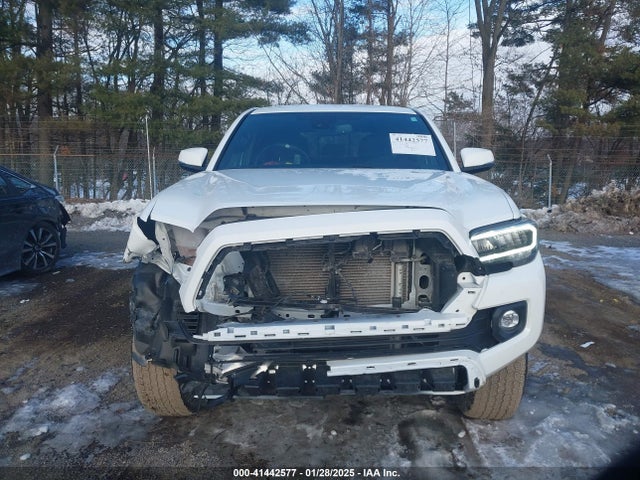 3TMCZ5ANXPM599135 Toyota Tacoma Trd Off Road