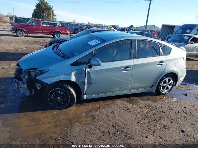 Toyota Prius Two 2014 JTDKN3DUXE1770295 Image 14