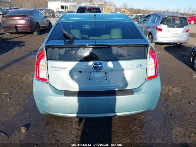 Toyota Prius Two 2014 JTDKN3DUXE1770295 Image 16