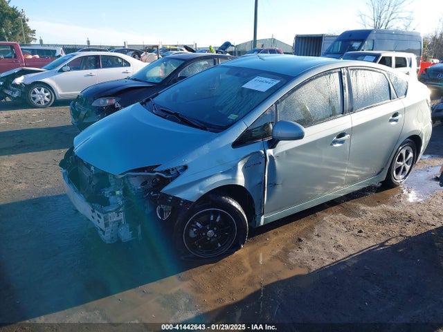 Toyota Prius Two 2014 JTDKN3DUXE1770295 Image 2