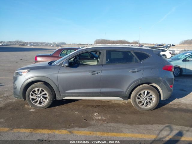 KM8J33A48JU691475 Hyundai TUCSON SEL