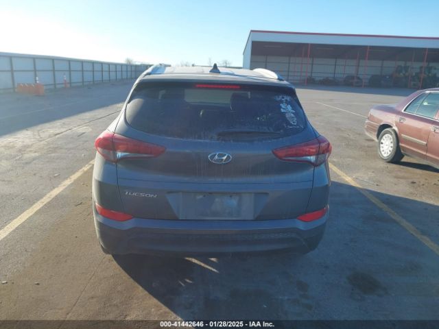 KM8J33A48JU691475 Hyundai TUCSON SEL