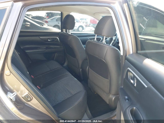 1N4AL3AP6HC158853 Nissan Altima 2.5 Sv
