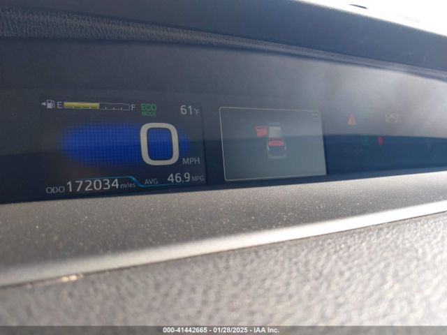 JTDKARFU6K3102490 Toyota Prius Le