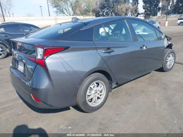 JTDKARFU6K3102490 Toyota Prius Le
