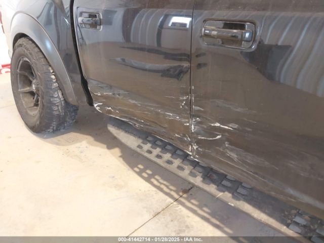 1FTFW1RG6HFC81695 Ford F-150 Raptor