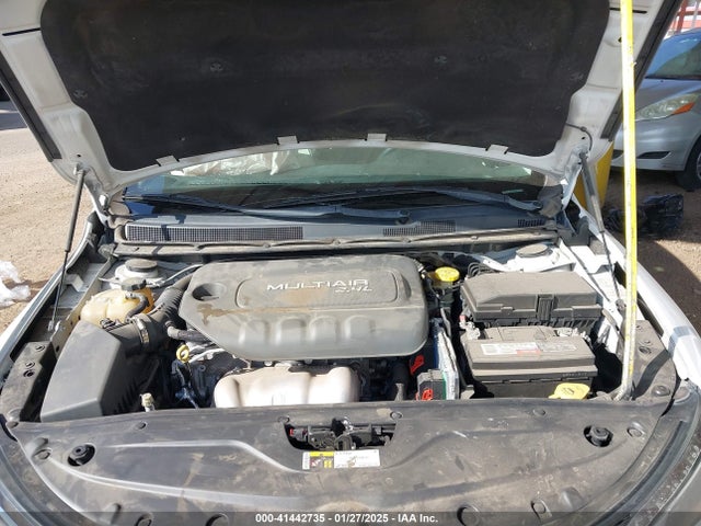 Chrysler 200 Limited 2015 1C3CCCAB6FN690178 Image 10