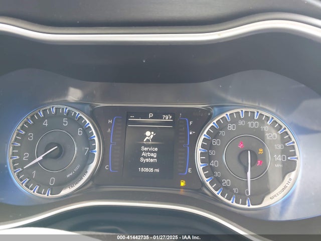 Chrysler 200 Limited 2015 1C3CCCAB6FN690178 Image 7