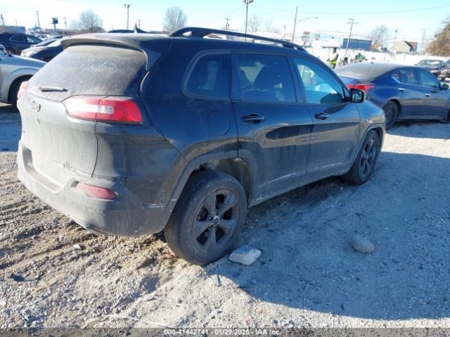 1C4PJMCX8JD601680 Jeep Cherokee Latitude 4x4