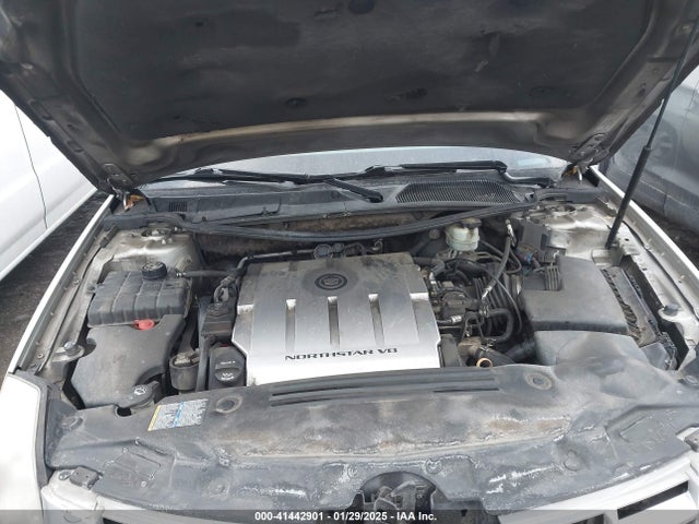 2010 CADILLAC DTS 1G6KA5EY2AU122146 Photo 9