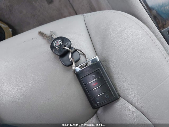 2010 CADILLAC DTS 1G6KA5EY2AU122146 Photo 10