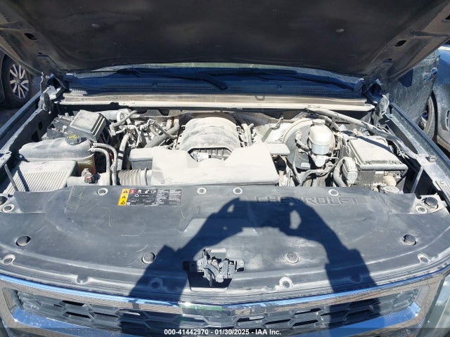 1GNSKBKC3JR131305 Chevrolet Tahoe Lt