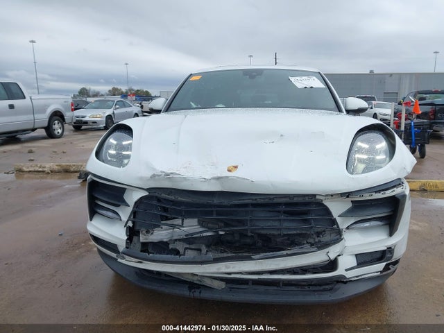Porsche Macan 2019 WP1AA2A50KLB04852 Image 12