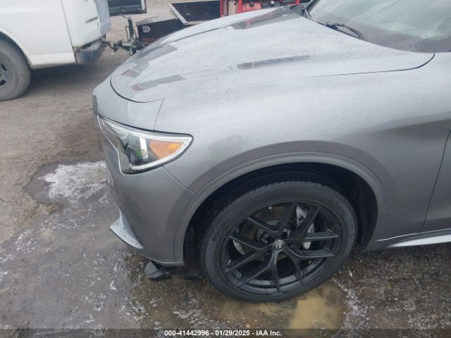 ZASPAKBN0M7D15255 Alfa Romeo Stelvio Ti Awd