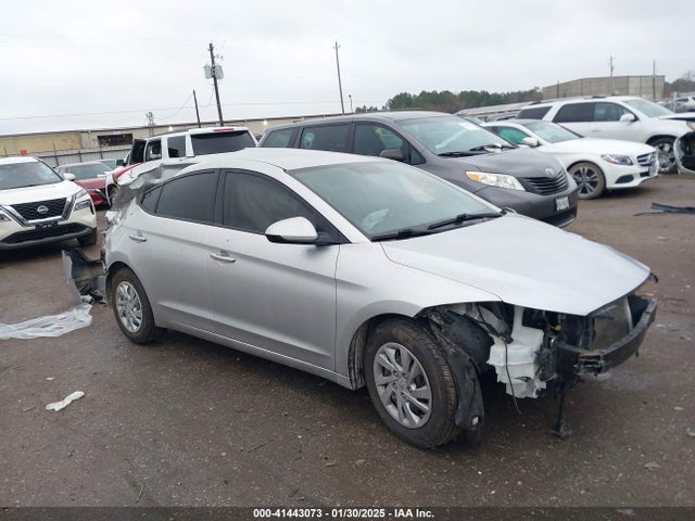 Hyundai ELANTRA SE 2018 5NPD74LF5JH233140 Image 1