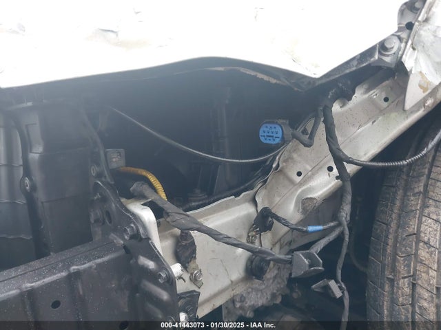 Hyundai ELANTRA SE 2018 5NPD74LF5JH233140 Image 10