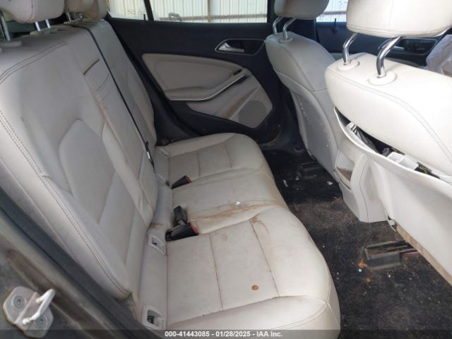 WDCTG4EB5FJ154792 Mercedes-Benz GLA 250