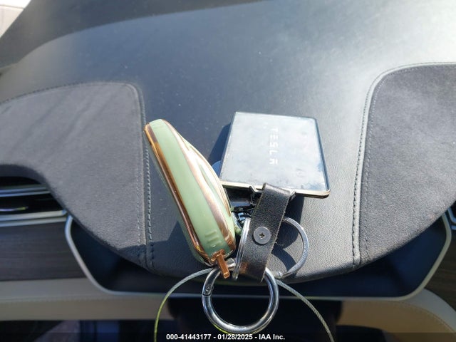 2016 TESLA MODEL X 5YJXCBE40GFS00529 Photo 10