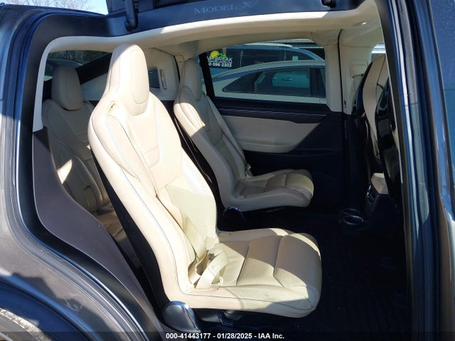 2016 TESLA MODEL X 5YJXCBE40GFS00529 Photo 7