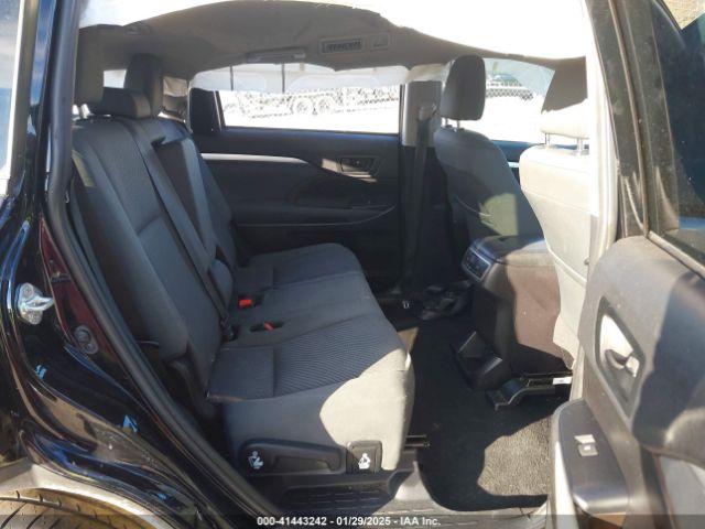 5TDZZRFH0KS338531 Toyota Highlander Le