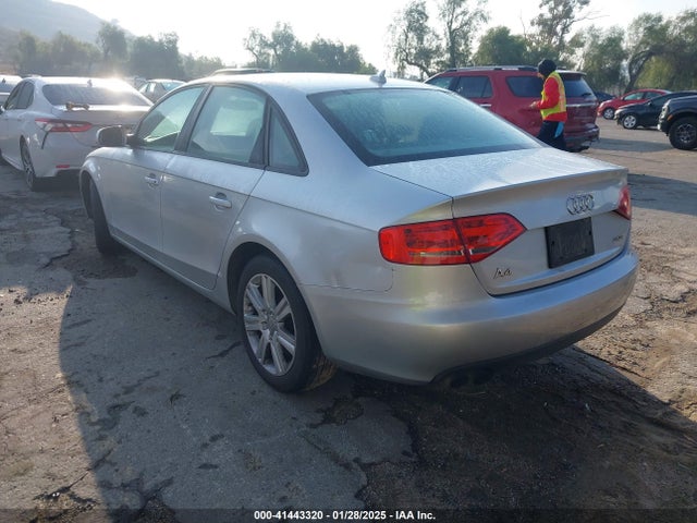 2011 AUDI A4 WAUAFAFL9BN027243 Photo 2