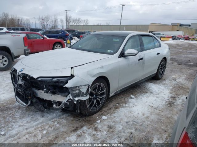 2024 BMW 760 WBA33EJ04RCR03034 Photo 1