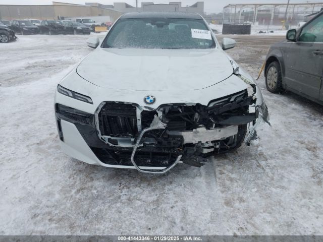2024 BMW 760 WBA33EJ04RCR03034 Photo 5