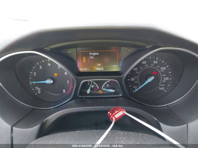 1FADP3FE1JL267977 Ford FOCUS SE