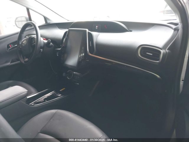 JTDKAMFP5N3212691 Toyota Prius Prime Xle