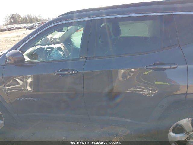 Jeep Compass Latitude 4x4 2018 3C4NJDBB3JT470553 Image 14