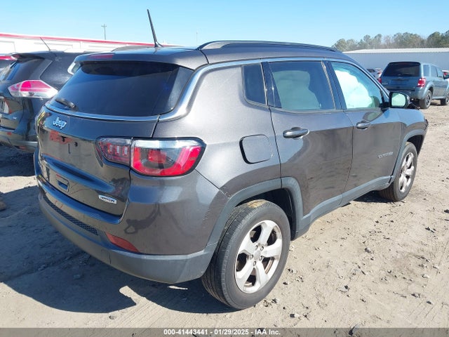 Jeep Compass Latitude 4x4 2018 3C4NJDBB3JT470553 Image 4
