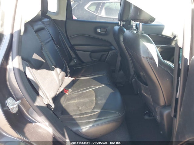 Jeep Compass Latitude 4x4 2018 3C4NJDBB3JT470553 Image 8
