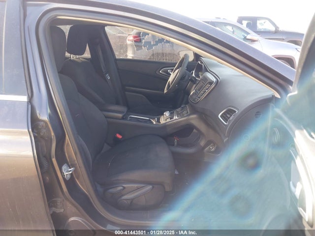 Chrysler 200 Limited 2016 1C3CCCAB3GN138560 Image 5