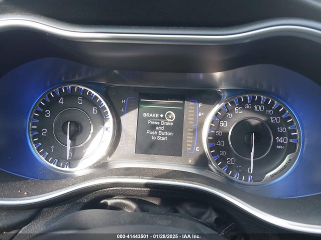 Chrysler 200 Limited 2016 1C3CCCAB3GN138560 Image 7