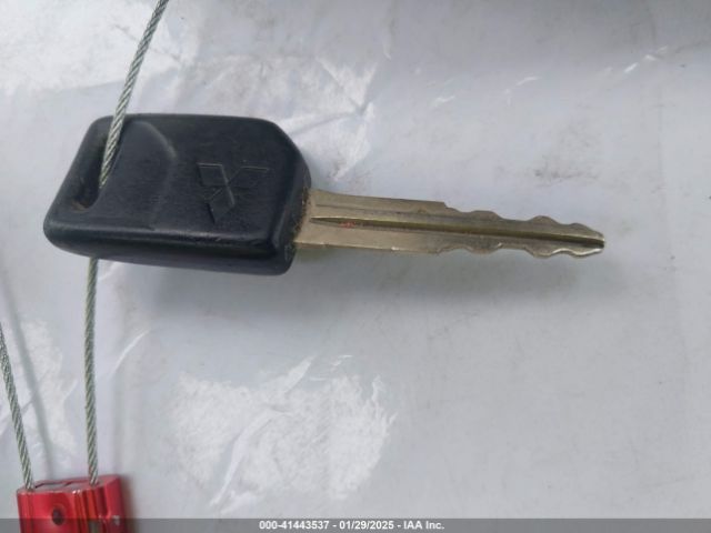 2000 MITSUBISHI MONTERO SPORT JA4LS31H0YP021389 Photo 10