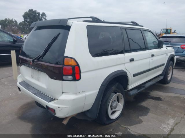 2000 MITSUBISHI MONTERO SPORT JA4LS31H0YP021389 Photo 3