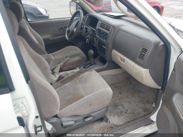 2000 MITSUBISHI MONTERO SPORT JA4LS31H0YP021389 Photo 4