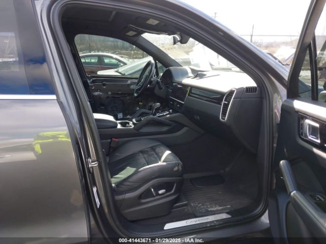2019 PORSCHE CAYENNE E-HYBRID WP1AE2AY9KDA51903 Photo 4