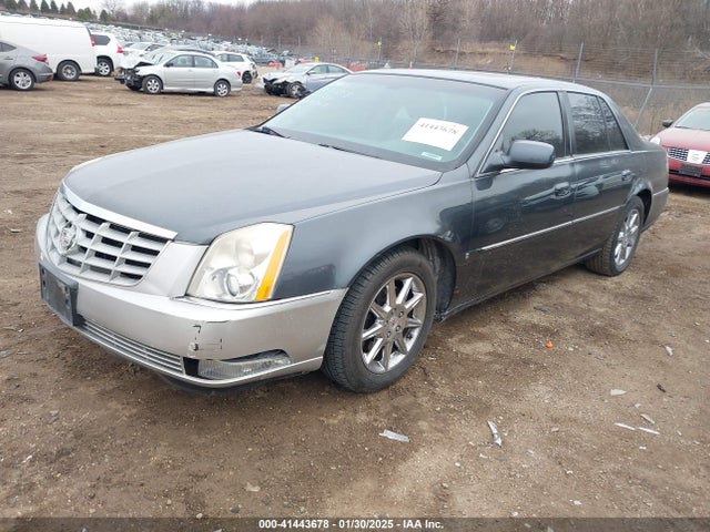 2010 CADILLAC DTS 1G6KD5EYXAU112715 Photo 1
