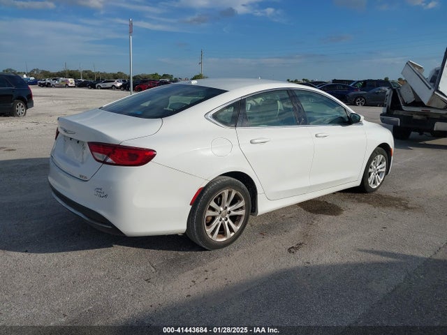 Chrysler 200 Limited 2015 1C3CCCAB8FN659613 Image 4