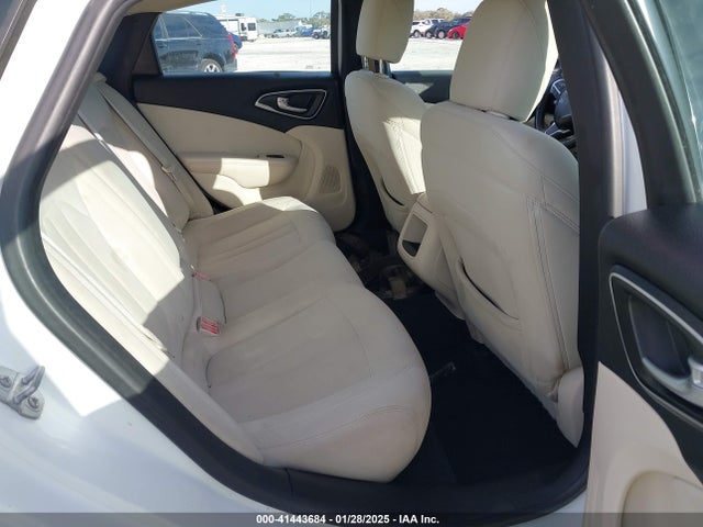 Chrysler 200 Limited 2015 1C3CCCAB8FN659613 Image 8