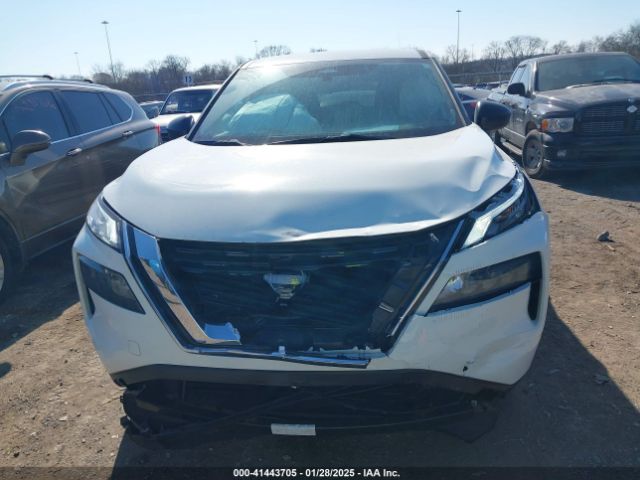 5N1BT3AA9PC940892 Nissan Rogue S Fwd