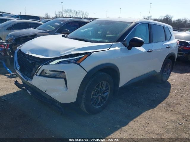 5N1BT3AA9PC940892 Nissan Rogue S Fwd