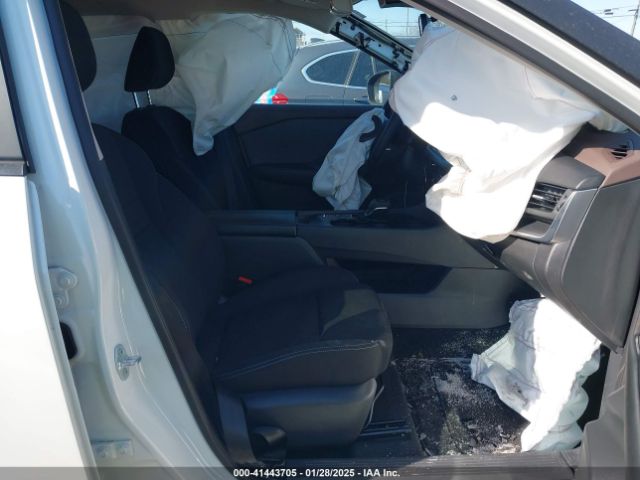 5N1BT3AA9PC940892 Nissan Rogue S Fwd