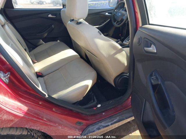 1FADP3J29HL291595 Ford Focus Titanium