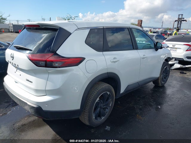 5N1BT3BBXRC681825 Nissan Rogue