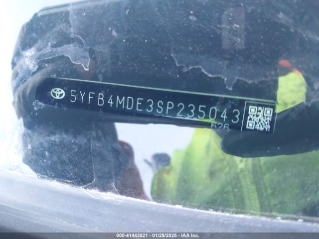 5YFB4MDE3SP235043 Toyota COROLLA LE